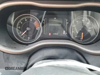 2017 Jeep Cherokee 75th Anniversary Edition с VIN 1C4PJMCS4HW635098, выставлен на аукционе Copart как лот 52886865 с пробегом 71 779 миль миль и Списание • Salvage title. История ставок и продаж доступна на DreamBid. Изображение 9.