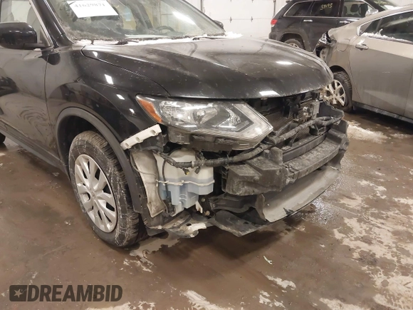 2019 Nissan Rogue SV with VIN 5N1AT2MV7KC785630, listed as a IAAI auction lot 41629871 with 136,928 mi miles and . Bid and sale history available at carsss.com. Image 18.