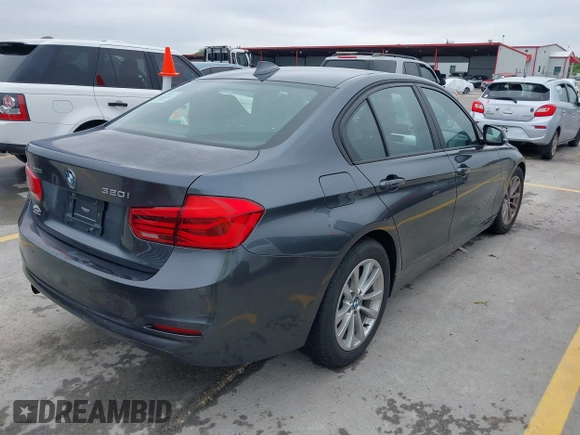 2016 BMW 3 Series 320i xDrive z VIN WBA8A3C53GK551754, wystawiony jako IAAI lot #42399516 z przebiegiem 135 571 mil mil oraz . Historia ofert i sprzedaży dostępna na DreamBid. Obrazek 4.