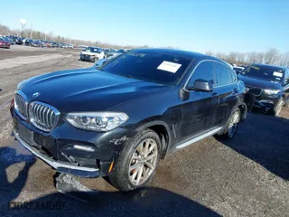 2019 BMW X4 xDrive30i with VIN 5UXUJ3C58KLG55467, listed as a IAAI auction lot 41263346 with 72,682 mi miles. Bid and sale history available at carsss.com. Image 2.