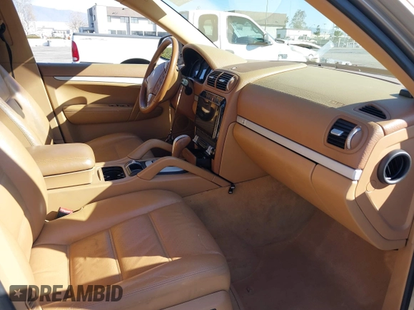 2005 Porsche Cayenne with VIN WP1AA29P35LA25539, listed as a IAAI auction lot 41653826 with 162,439 mi miles. Bid and sale history available at carsss.com. Image 5.