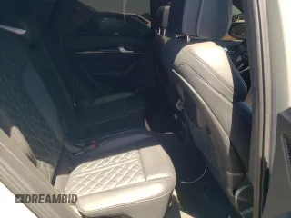 2019 Audi SQ5 Premium Plus with VIN WA1B4AFY9K2075023, listed as a Copart auction lot 57609334 with Not Provided miles and Salvage Title. Bid and sale history available at DreamBid. Image 10.