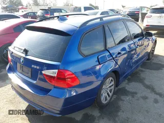 2007 BMW 3 Series 328i with VIN WBAVS13507FX15605, listed as a IAAI auction lot 42083722 with 177,850 mi miles. Bid and sale history available at carsss.com. Image 4.