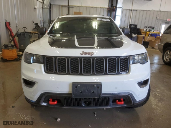 2019 Jeep Grand Cherokee Trailhawk with VIN 1C4RJFLGXKC695377, listed as a Copart auction lot 43233835 with 44,477 mi miles and Salvage Title. Bid and sale history available at carsss.com. Image 5.