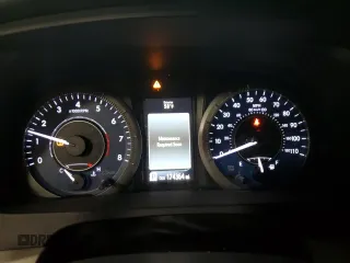 2015 Toyota Sienna XLE с VIN 5TDYK3DC4FS650605, выставлен на аукционе Copart как лот 58217575 с пробегом 174 364 миль миль и Списание • Salvage title. История ставок и продаж доступна на DreamBid. Изображение 9.