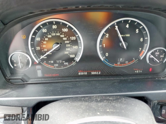 2014 BMW X5 xDrive35i z VIN 5UXKR0C5XE0K51331, wystawiony jako Copart lot #58962465 z przebiegiem 85 910 mil mil oraz Czysty tytuł • Clean title. Historia ofert i sprzedaży dostępna na DreamBid. Obrazek 9.