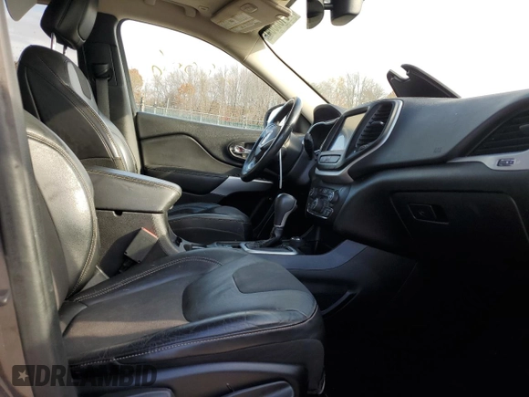2018 Jeep Cherokee Latitude Plus z VIN 1C4PJMLX3JD507786, wystawiony jako Copart lot #78185364 z przebiegiem 28 006 mil mil oraz Szkoda całkowita • Salvage title. Historia ofert i sprzedaży dostępna na DreamBid. Obrazek 7.