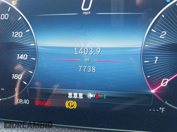 2025 Mercedes-Benz CLA 250 z VIN W1K5J4GBXSN481534, wystawiony jako IAAI lot #42254760 z przebiegiem 7 738 mil mil oraz . Historia ofert i sprzedaży dostępna na DreamBid. Obrazek 7.