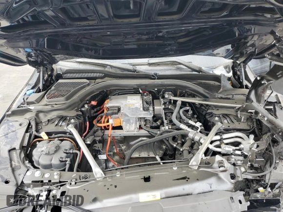 2024 BMW i5 eDrive40 z VIN WBY33FK03RCR93119, wystawiony jako Copart lot #76124194 z przebiegiem Nie podano mil oraz Szkody całkowita. Historia ofert i sprzedaży dostępna na DreamBid. Obrazek 12.