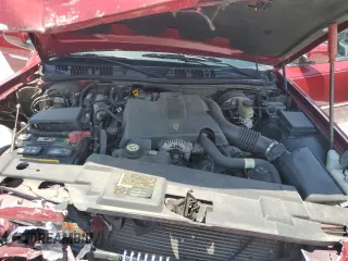 2003 Mercury Grand Marquis LS Premium с VIN 2MEFM75W23X634032, выставлен на аукционе Copart как лот 60430295 с пробегом 87 582 миль миль и Списание • Salvage title. История ставок и продаж доступна на DreamBid. Изображение 11.