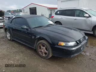2003 Ford Mustang Standard z VIN 1FAFP40453F421879, wystawiony jako IAAI lot #42648153 z przebiegiem 347 296 mil mil oraz . Historia ofert i sprzedaży dostępna na DreamBid. Obrazek 1.