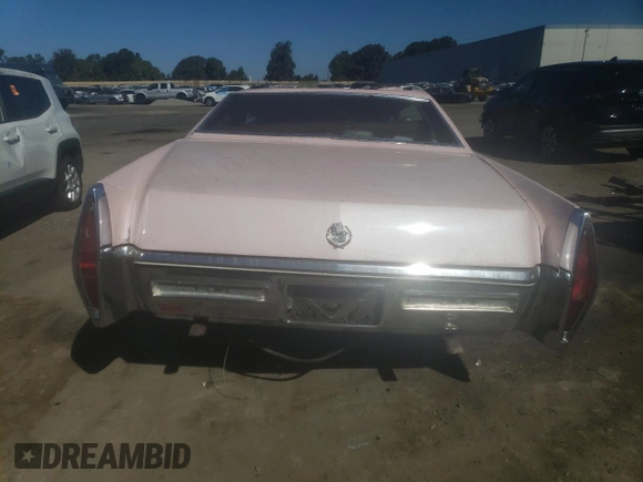 1972 Cadillac Eldorado z VIN 6D47R2Q198947, wystawiony jako Copart lot #67572714 z przebiegiem 63 965 mil mil oraz Nie do naprawy • Non repairable. Historia ofert i sprzedaży dostępna na DreamBid. Obrazek 6.