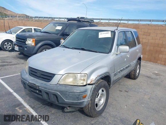1998 Honda CR-V EX with VIN JHLRD1769WC043595, listed as a IAAI auction lot 41793005 with 234,766 mi miles. Bid and sale history available at carsss.com. Image 2.