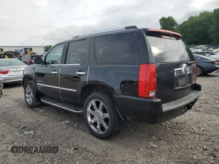 2008 Cadillac Escalade z VIN 1GYFK63818R251958, wystawiony jako Copart lot #60858735 z przebiegiem 253 726 mil mil oraz Czysty tytuł • Clean title. Historia ofert i sprzedaży dostępna na DreamBid. Obrazek 2.