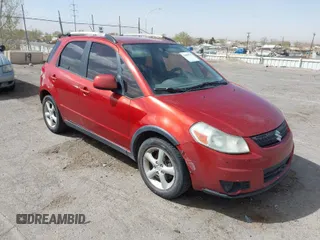 2008 Suzuki SX4 with VIN JS2YB417885101470, listed as a IAAI auction lot 41800733 with 240,077 mi miles. Bid and sale history available at carsss.com. Image 1.