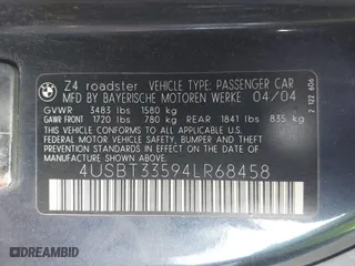 2004 BMW Z4 2.5i with VIN 4USBT33594LR68458, listed as a IAAI auction lot 41873219 with 113,587 mi miles. Bid and sale history available at carsss.com. Image 9.