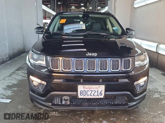 2018 Jeep Compass Latitude with VIN 3C4NJCBB3JT267351, listed as a IAAI auction lot 42715580 with 153,508 mi miles and . Bid and sale history available at DreamBid. Image 32.
