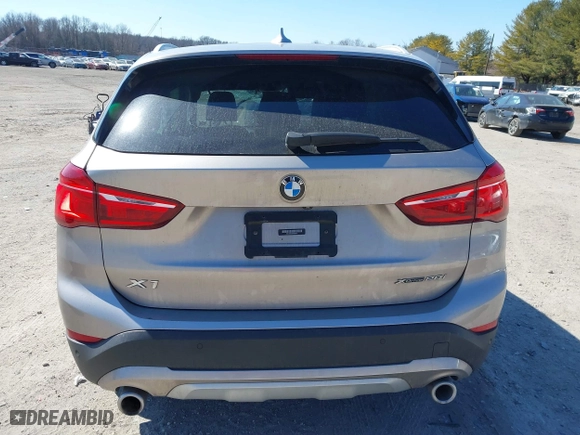 2021 BMW X1 xDrive28i with VIN WBXJG9C06M5S85511, listed as a IAAI auction lot 41705422 with 30,636 mi miles. Bid and sale history available at carsss.com. Image 16.