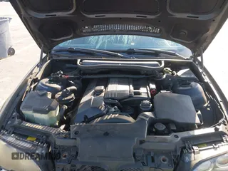 2006 BMW 3 Series 330Ci with VIN WBABW53476PZ41221, listed as a IAAI auction lot 41757782 with 138,214 mi miles. Bid and sale history available at carsss.com. Image 10.