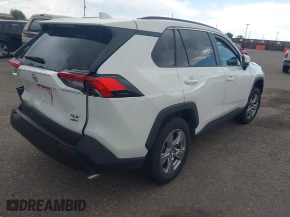 2024 Toyota RAV4 XLE with VIN 2T3P1RFV2RW454181, listed as a IAAI auction lot 42673458 with 31,803 mi miles and . Bid and sale history available at DreamBid. Image 4.
