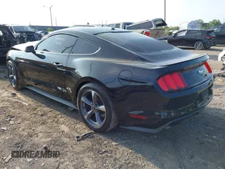 2015 Ford Mustang EcoBoost z VIN 1FA6P8TH1F5303375, wystawiony jako IAAI lot #40158795 z przebiegiem 134 668 mil mil oraz . Historia ofert i sprzedaży dostępna na DreamBid. Obrazek 3.