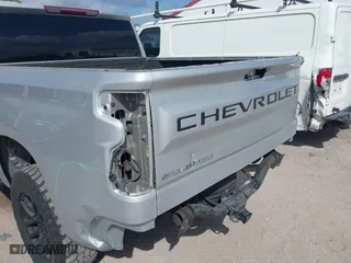 2019 Chevrolet Silverado 1500 LT with VIN 1GCPWCED1KZ103517, listed as a IAAI auction lot 41705060 with 120,715 mi miles. Bid and sale history available at carsss.com. Image 6.