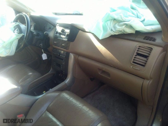 2004 Honda Pilot EX with VIN 2HKYF18624H575774, listed as a IAAI auction lot 39404689 with 1 mi miles. Bid and sale history available at carsss.com. Image 5.