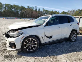 2021 BMW X5 sDrive40i with VIN 5UXCR4C02M9G19725, listed as a Copart auction lot 47860955 with 0 mi miles and Clean Title. Bid and sale history available at carsss.com. Image 1.
