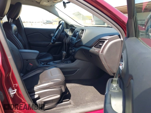 2019 Jeep Cherokee Latitude Plus with VIN 1C4PJLLX6KD346524, listed as a IAAI auction lot 42104323 with 28,223 mi miles and . Bid and sale history available at DreamBid. Image 5.