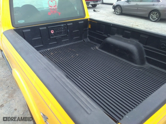 2003 Ford Ranger XL with VIN 1FTYR11U73PA31192, listed as a IAAI auction lot 41673902 with 95,331 mi miles. Bid and sale history available at carsss.com. Image 8.