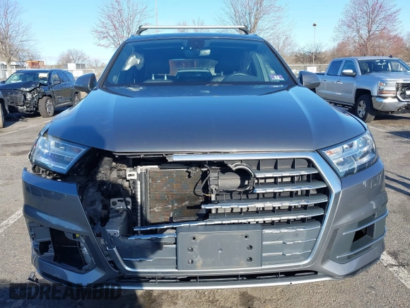 2017 Audi Q7 Premium Plus z VIN WA1LAAF78HD050275, wystawiony jako IAAI lot #41857583 z przebiegiem 68 612 mil mil oraz . Historia ofert i sprzedaży dostępna na DreamBid. Obrazek 12.