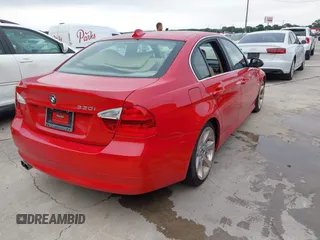 2006 BMW 3 Series 330i with VIN WBAVB33576KR78059, listed as a IAAI auction lot 42414372 with 81,571 mi miles and . Bid and sale history available at DreamBid. Image 4.