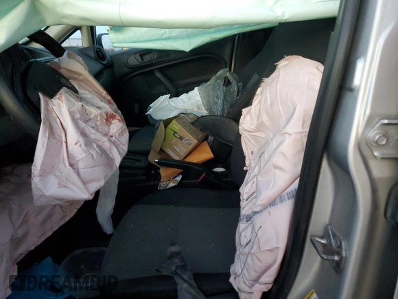2018 Ford Fiesta S z VIN 3FADP4AJ4JM121355, wystawiony jako Copart lot #88161545 z przebiegiem Nie podano mil oraz Szkoda całkowita • Salvage title. Historia ofert i sprzedaży dostępna na DreamBid. Obrazek 7.