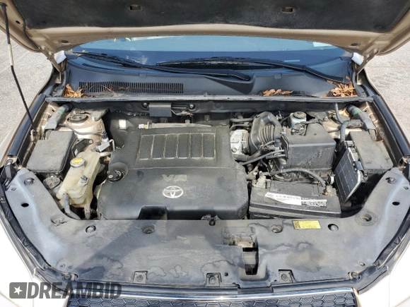 2010 Toyota RAV4 Limited z VIN 2T3YK4DVXAW007304, wystawiony jako Copart lot #57219195 z przebiegiem 153 619 mil mil oraz Szkoda całkowita • Salvage title. Historia ofert i sprzedaży dostępna na DreamBid. Obrazek 12.