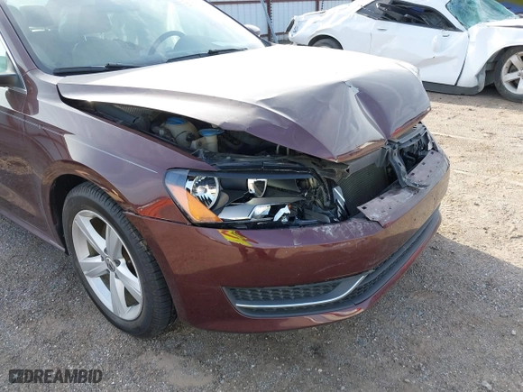 2013 Volkswagen Passat SE w/Sunroof with VIN 1VWBH7A35DC150285, listed as a IAAI auction lot 38970420 with 160,374 mi miles. Bid and sale history available at carsss.com. Image 6.
