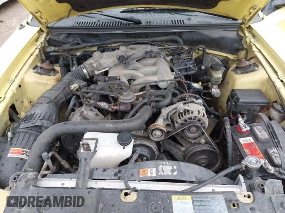 2001 Ford Mustang Deluxe with VIN 1FAFP44431F121250, listed as a IAAI auction lot 41929731 with 198,339 mi miles. Bid and sale history available at carsss.com. Image 10.