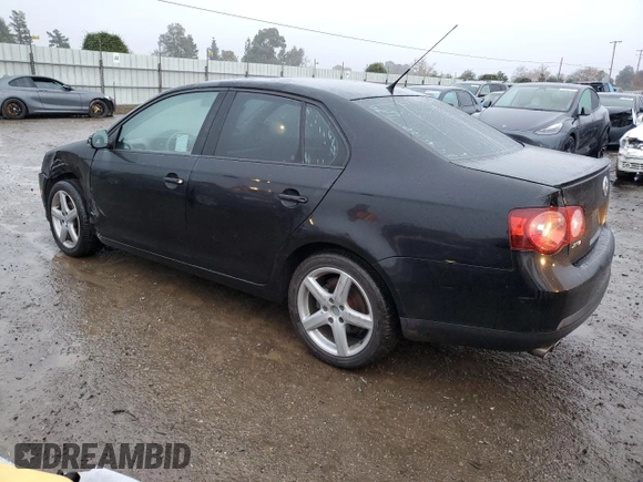 2010 Volkswagen Jetta Limited Edition z VIN 3VWAZ7AJXAM122581, wystawiony jako Copart lot #85337574 z przebiegiem 239 863 mil mil oraz Szkoda całkowita • Salvage title. Historia ofert i sprzedaży dostępna na DreamBid. Obrazek 2.