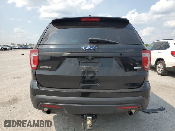 2017 Ford Police Interceptor Utility с VIN 1FM5K8AR2HGA17456, выставлен на аукционе Copart как лот 60362045 с пробегом 192 928 миль миль и Списание • Salvage title. История ставок и продаж доступна на DreamBid. Изображение 6.