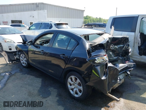 2012 Mazda 3 i Sport z VIN JM1BL1UG0C1530996, wystawiony jako IAAI lot #41987191 z przebiegiem 174 144 mil mil oraz . Historia ofert i sprzedaży dostępna na DreamBid. Obrazek 3.