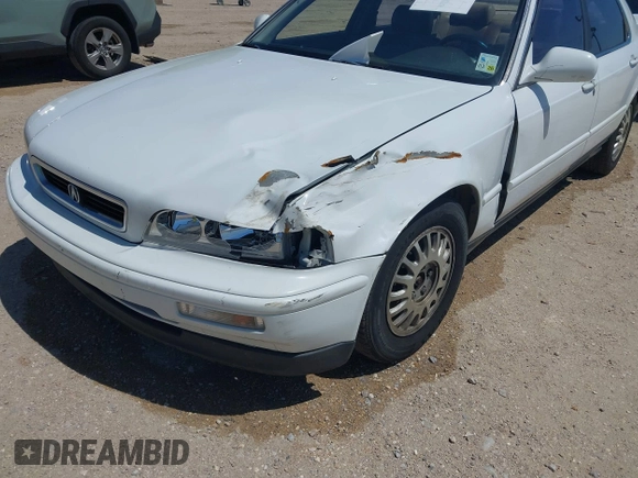 1993 Acura Legend L with VIN JH4KA7668PC025178, listed as a IAAI auction lot 41990390 with 187,755 mi miles and . Bid and sale history available at DreamBid. Image 6.