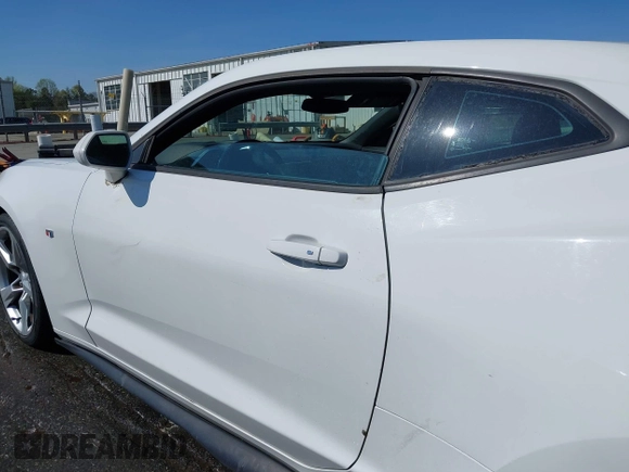 2017 Chevrolet Camaro 2SS with VIN 1G1FH1R77H0102036, listed as a IAAI auction lot 41924124 with 170,443 mi miles and . Bid and sale history available at DreamBid. Image 14.