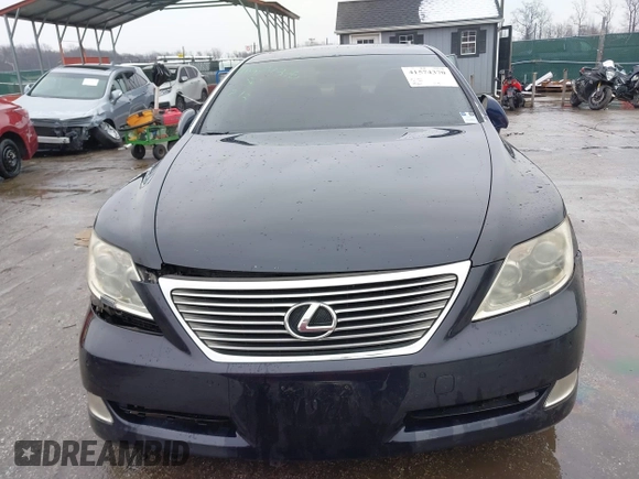2007 Lexus LS 460 with VIN JTHBL46F675008702, listed as a IAAI auction lot 41574370 with 170,609 mi miles. Bid and sale history available at carsss.com. Image 12.