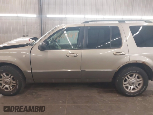 2003 Mercury Mountaineer Convenience z VIN 4M2ZU86K23ZJ06043, wystawiony jako IAAI lot #42215814 z przebiegiem 259 172 mil mil oraz . Historia ofert i sprzedaży dostępna na DreamBid. Obrazek 15.