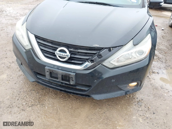 2017 Nissan Altima 2.5 SR with VIN 1N4AL3APXHC199700, listed as a IAAI auction lot 41539756 with 201,751 mi miles. Bid and sale history available at carsss.com. Image 6.