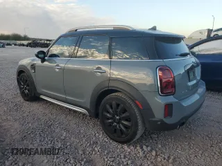 2021 MINI Countryman Oxford Edition with VIN WMZ23BR04M3M78201, listed as a Copart auction lot 87664925 with 42,151 mi miles and Salvage Title. Bid and sale history available at carsss.com. Image 2.