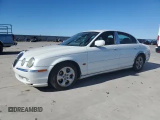 2000 Jaguar S-Type V6 z VIN SAJDA01C4YFL09715, wystawiony jako Copart lot #42089155 z przebiegiem Nie podano mil oraz Szkoda całkowita • Salvage title. Historia ofert i sprzedaży dostępna na DreamBid. Obrazek 1.