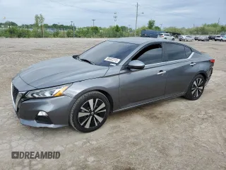 2021 Nissan Altima SV z VIN 1N4BL4DV7MN340645, wystawiony jako Copart lot #56682315 z przebiegiem 121 195 mil mil oraz Szkoda całkowita • Salvage title. Historia ofert i sprzedaży dostępna na DreamBid. Obrazek 1.