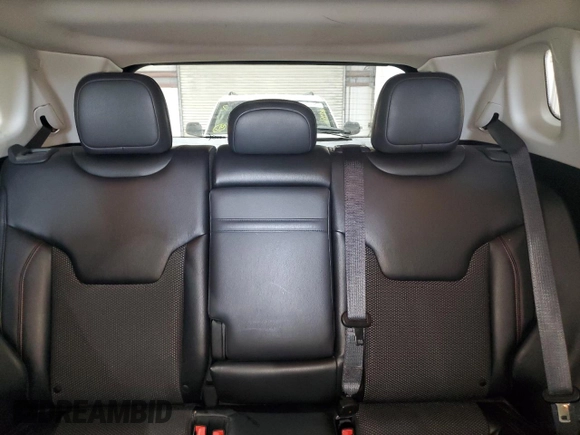 2017 Jeep Compass Trailhawk z VIN 3C4NJDDB4HT640927, wystawiony jako Copart lot #58468415 z przebiegiem 112 583 mil mil oraz Szkoda całkowita • Salvage title. Historia ofert i sprzedaży dostępna na DreamBid. Obrazek 10.