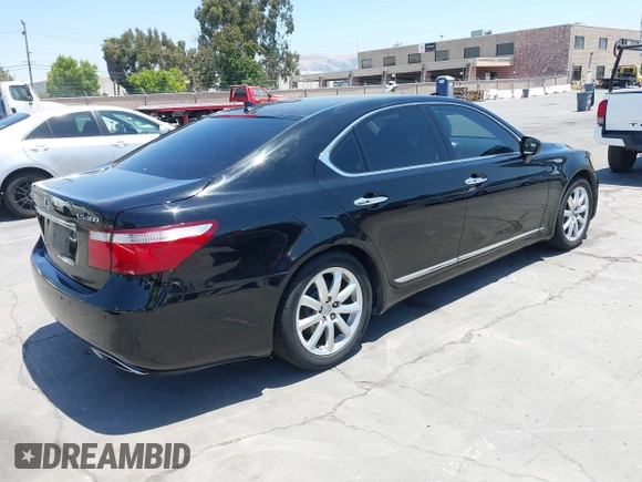 2008 Lexus LS 460 с VIN JTHBL46F785055299, выставлен на аукционе IAAI как лот 42678981 с пробегом 273 830 миль миль и . История ставок и продаж доступна на DreamBid. Изображение 4.