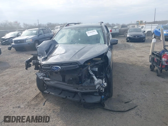 2024 Subaru Forester Sport with VIN JF2SKAGC6RH401903, listed as a IAAI auction lot 41701490 with 17,922 mi miles. Bid and sale history available at carsss.com. Image 13.